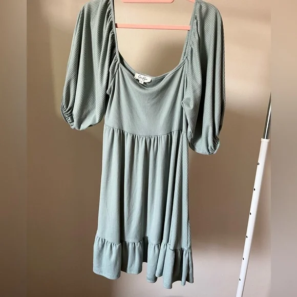 Jessica Simpson Ribbed Knit Puff Sleeve Dress - Picture 2 of 7